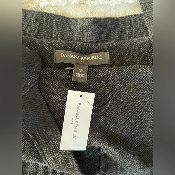 Banana Republic Wide-Trim Sweater Tank - Picture 4 of 9